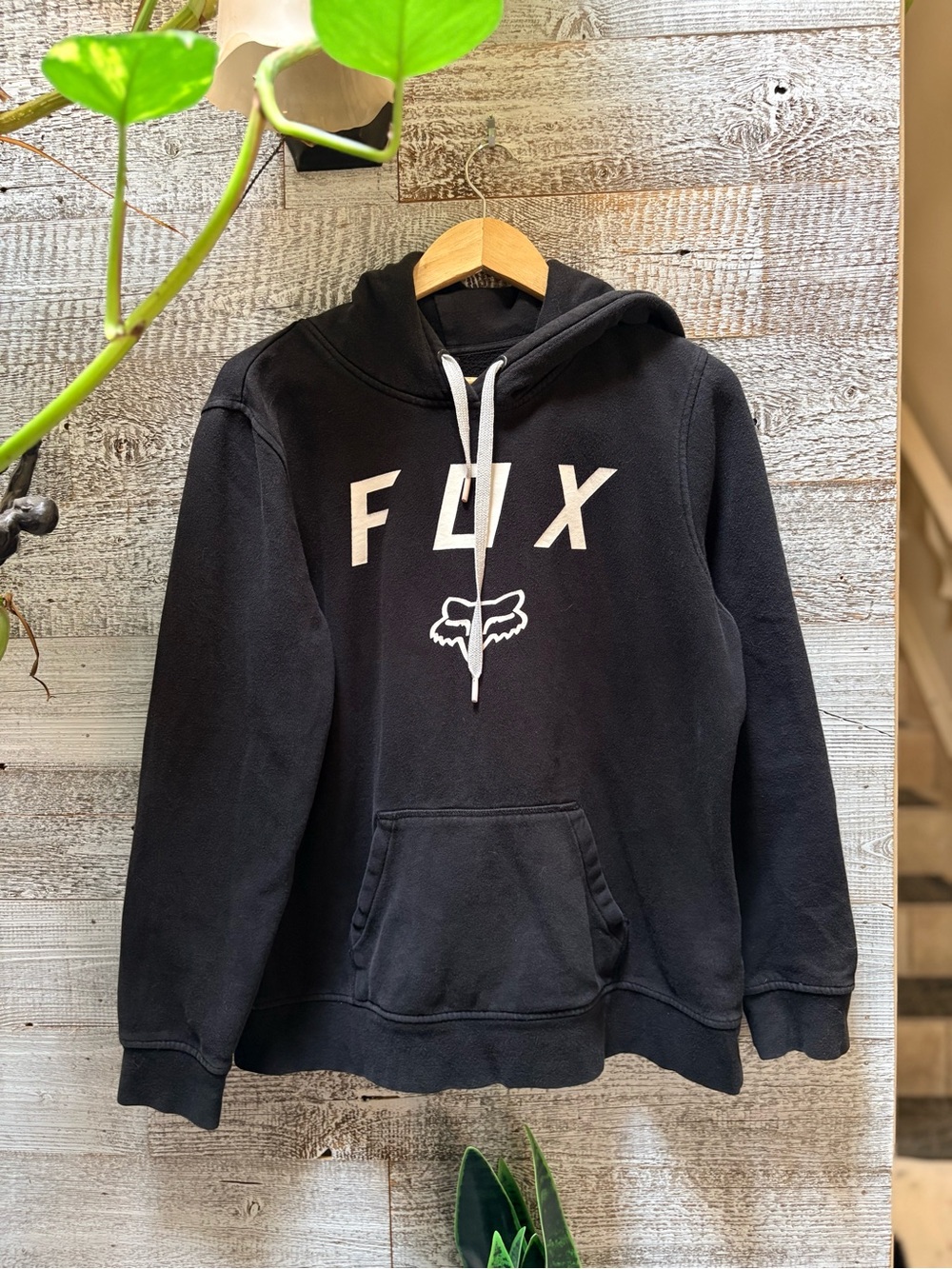 FOX Racing | Logo "Born From Dirt 1974" Pullover Hoodie - Men's XL, Black/White